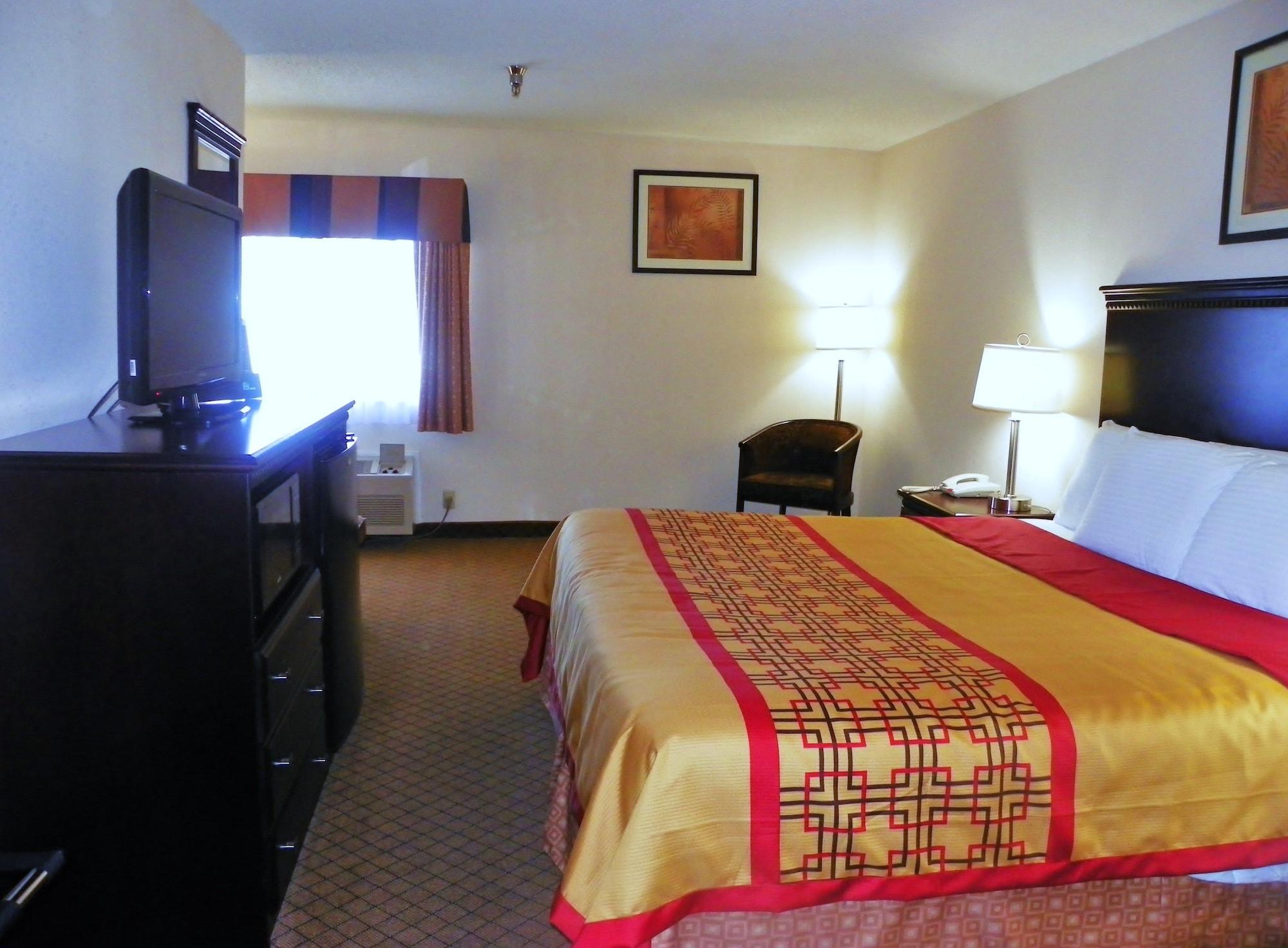 Royalton Inn & Suites Upper Sandusky Екстер'єр фото